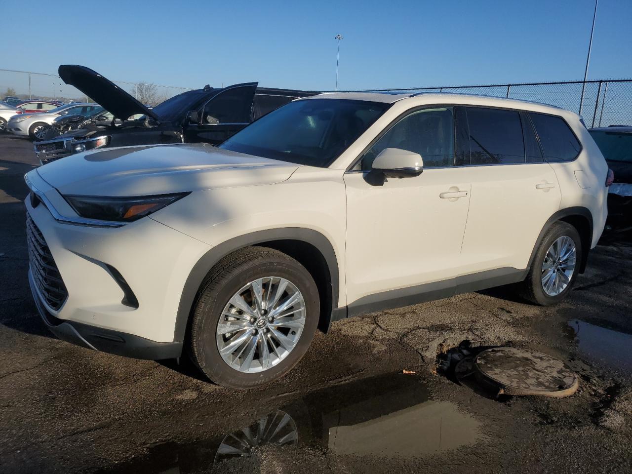2024 TOYOTA GRAND HIGHLANDER XLE VIN:5TDAAAB53RS057738