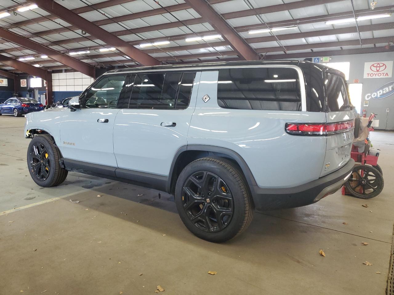 2024 RIVIAN R1S ADVENTURE VIN:7PDSGABAXRN037937