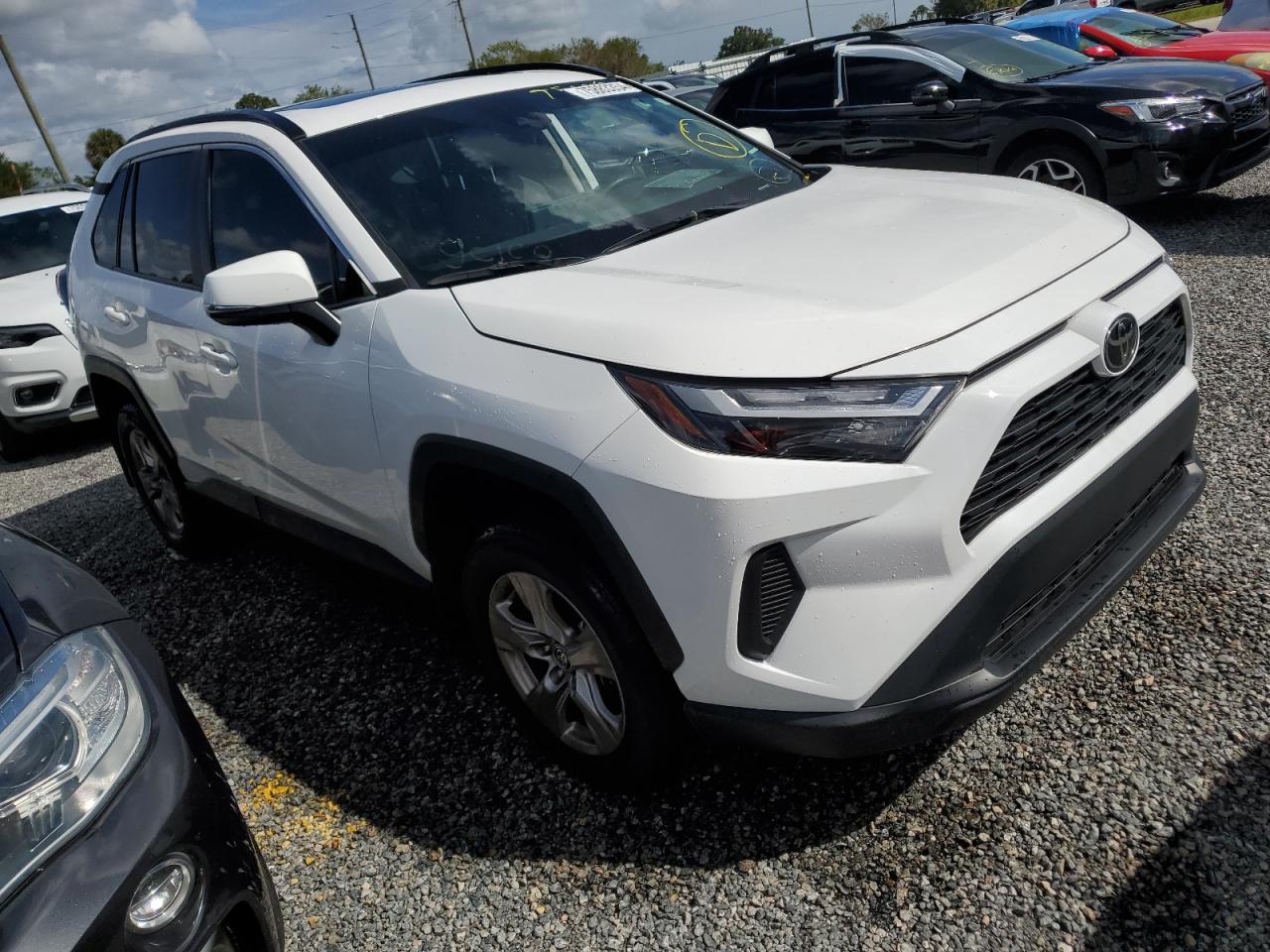 2024 TOYOTA RAV4 XLE VIN:2T3W1RFV5RW301032