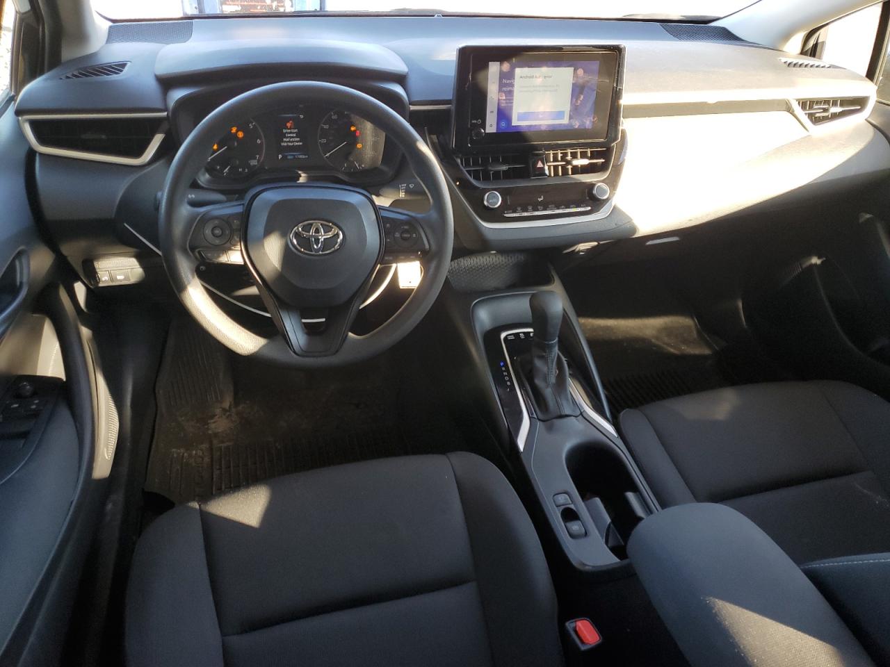 2024 TOYOTA COROLLA LE VIN:JTDBCMFE4R3038529
