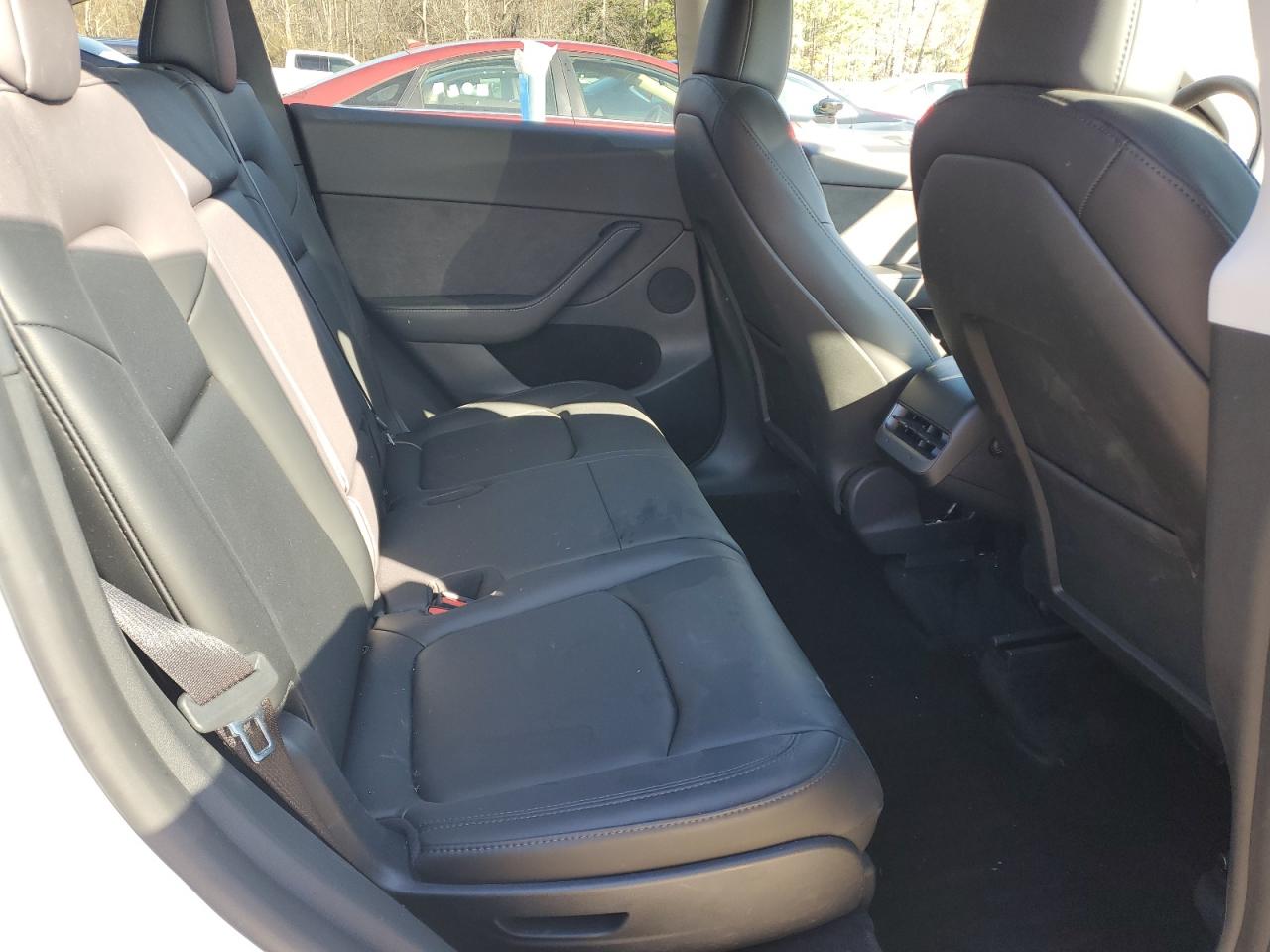 2024 TESLA MODEL Y  VIN:7SAYGAEE0RF160342