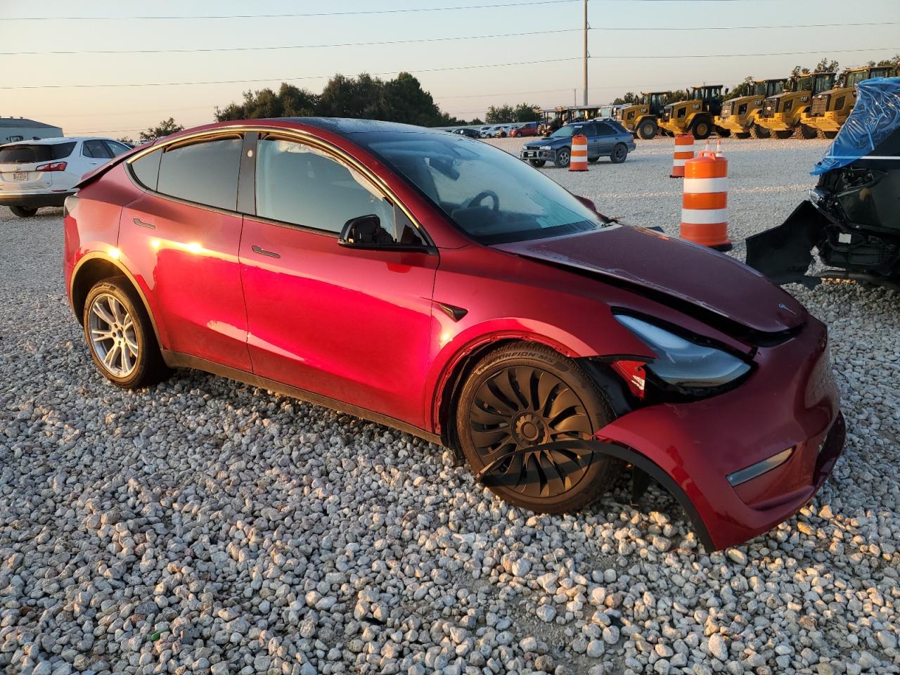 2024 TESLA MODEL Y  VIN:7SAYGDEE1RA250727