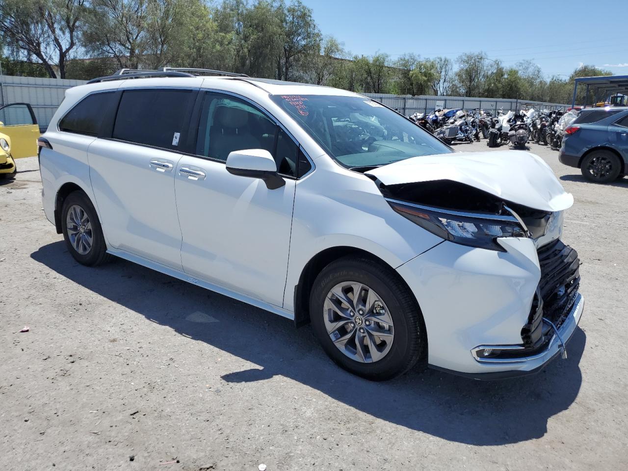 2024 TOYOTA SIENNA XLE VIN:5TDJRKEC6RS192236