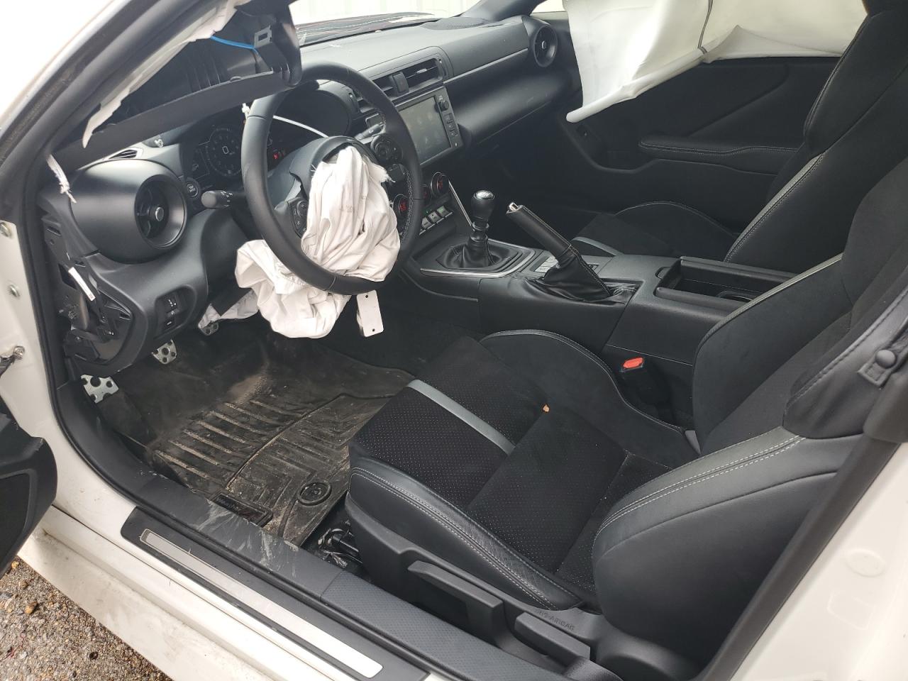 2024 TOYOTA GR 86 PREMIUM VIN:JF1ZNBE14R9757584