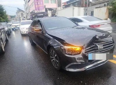 2021 Mercedes-Benz E 300 VIN: