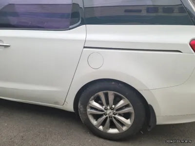 2015 Kia Carnival VIN: