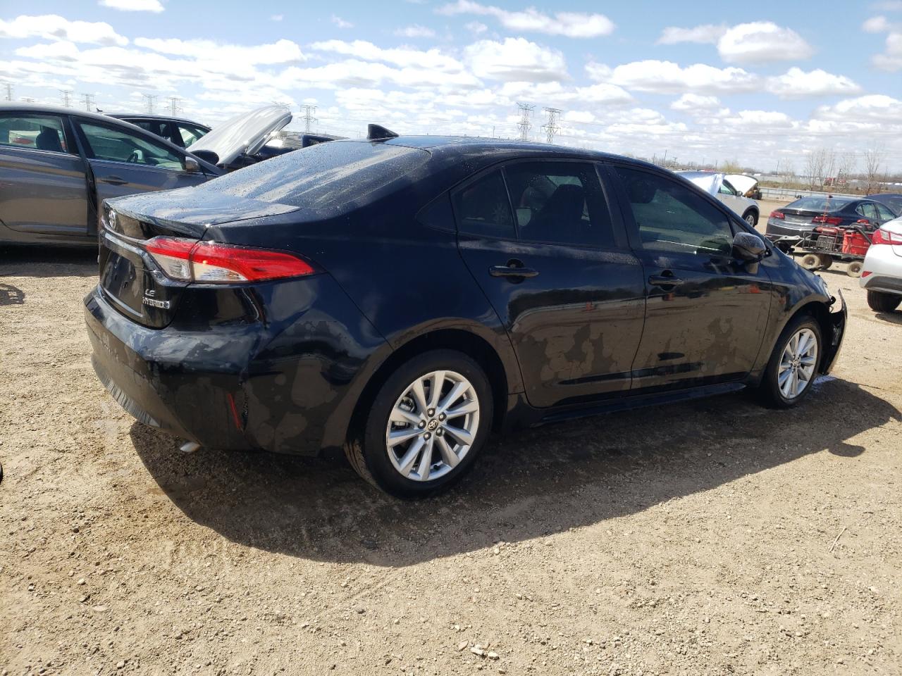 2024 TOYOTA COROLLA LE VIN:JTDBCMFE4R3047103
