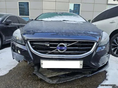 2016 Volvo V40 YV1MVA8KDG2303186 VIN:YV1MVA8KDG2303186