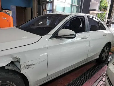 2016 Mercedes-Benz C 200 WDDWF3HB0GF221451 VIN:WDDWF3HB0GF221451