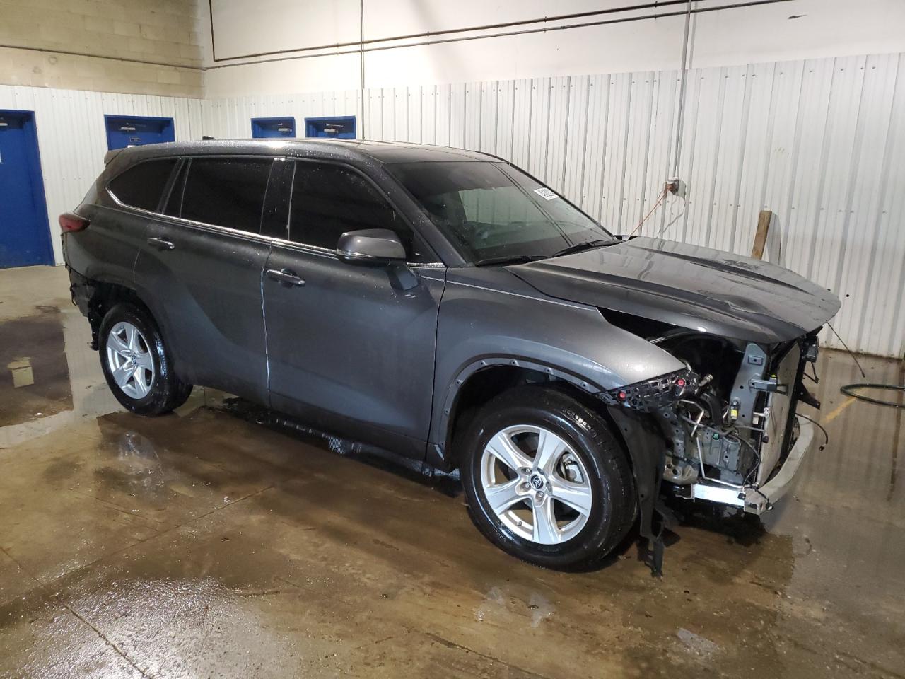 2022 TOYOTA HIGHLANDER L VIN:5TDCZRBH7NS588218