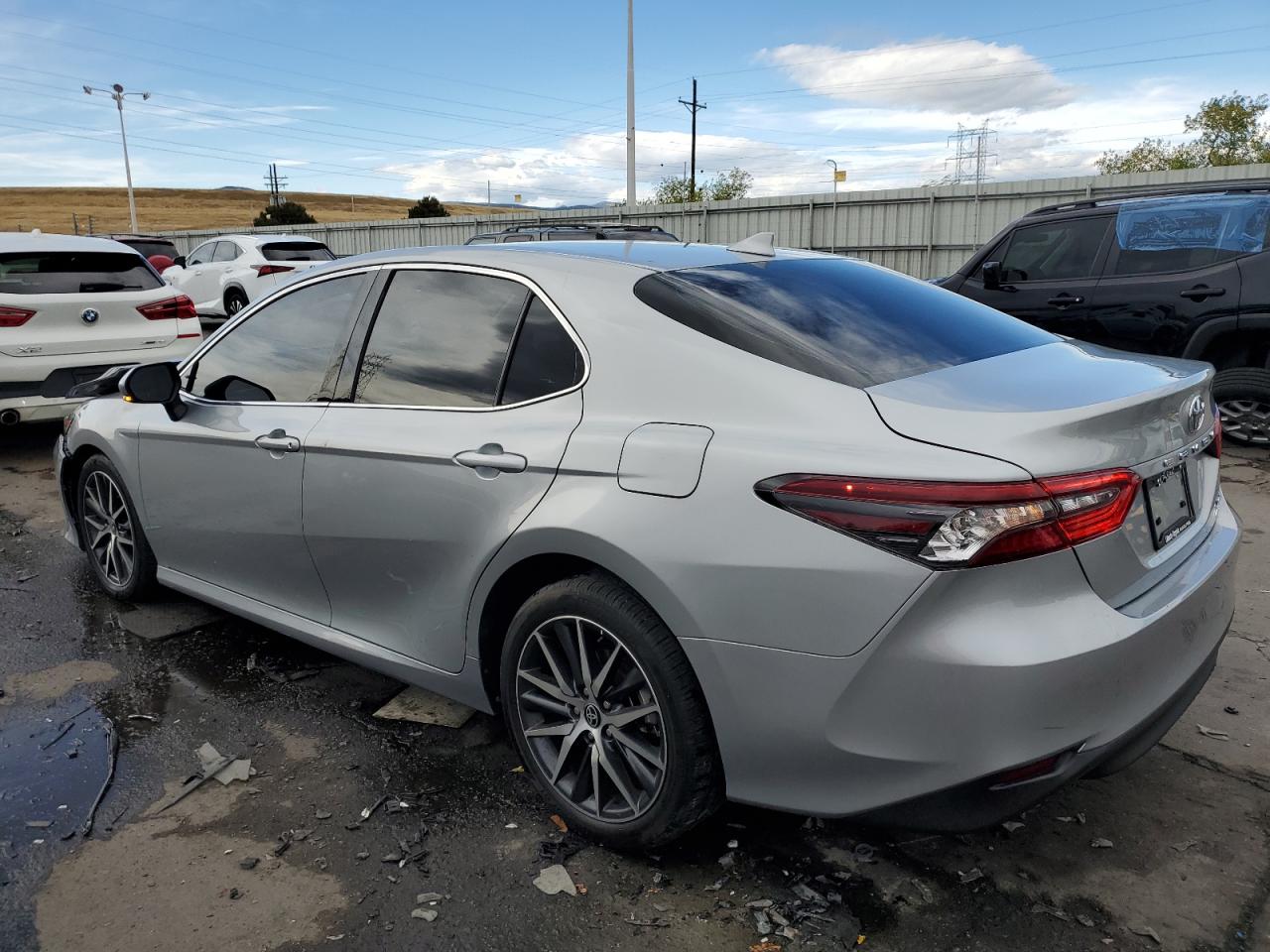 2022 TOYOTA CAMRY XLE VIN:4T1F11BK2NU056593
