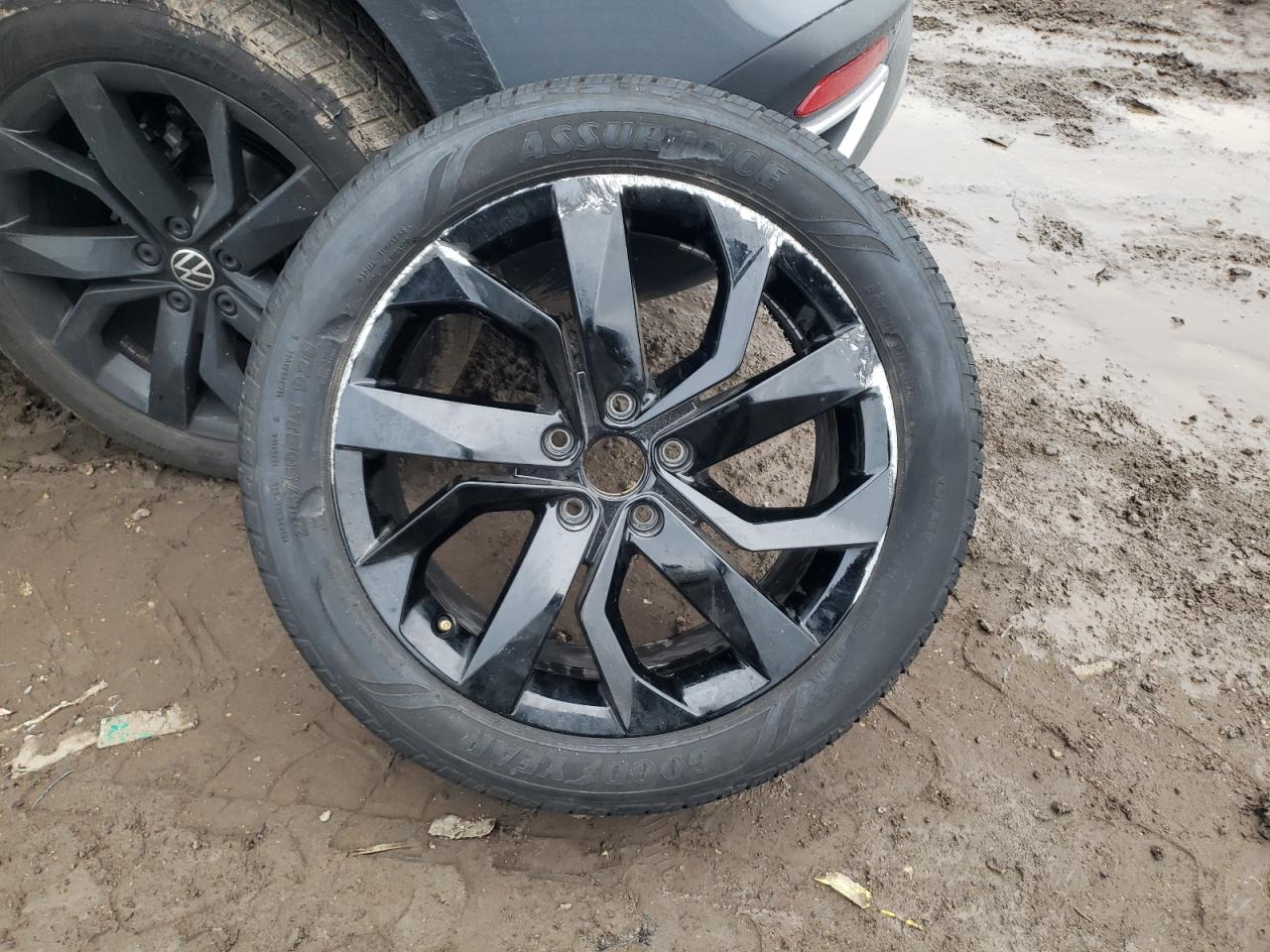 2024 VOLKSWAGEN TAOS SE VIN:3VVEX7B29RM095551
