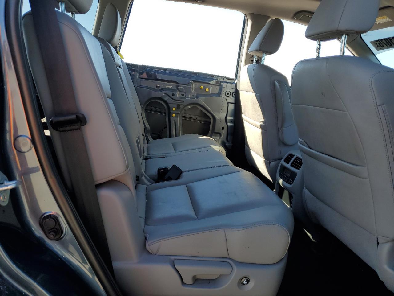 2022 HONDA PILOT SE VIN:5FNYF6H24NB028628
