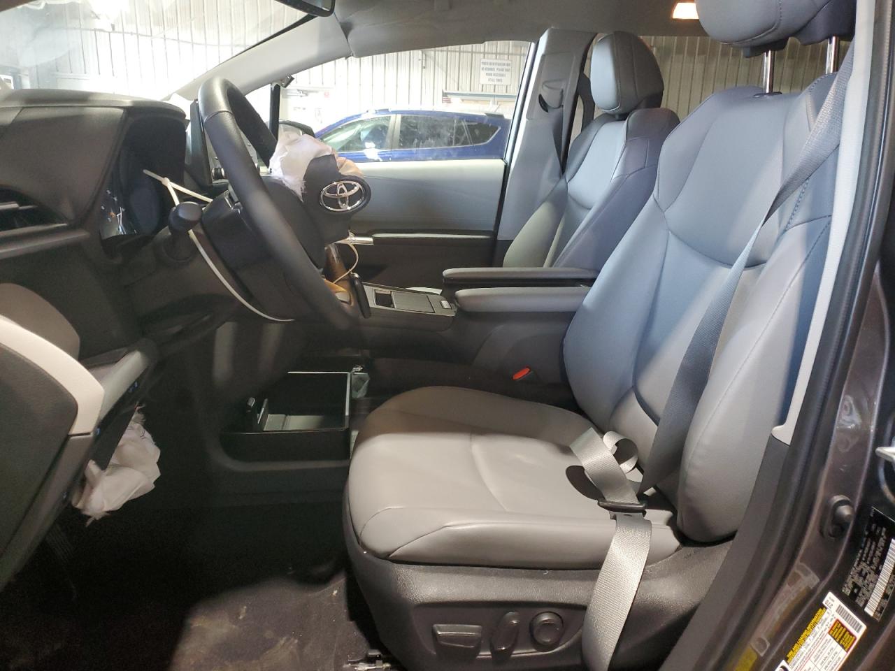 2024 TOYOTA SIENNA XLE VIN:5TDYSKFC5RS142123