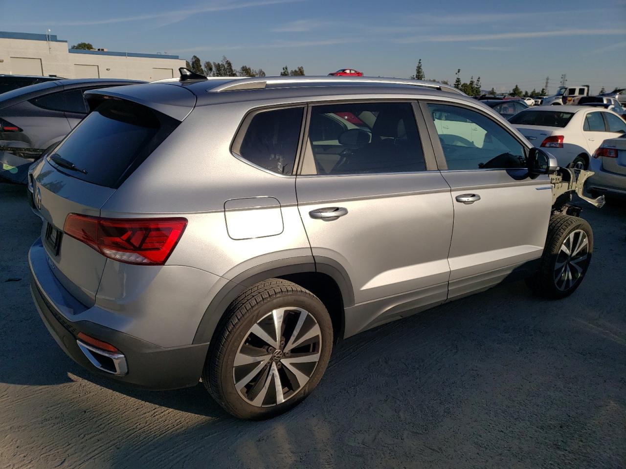 2022 VOLKSWAGEN TAOS SE VIN:3VVTX7B22NM002161