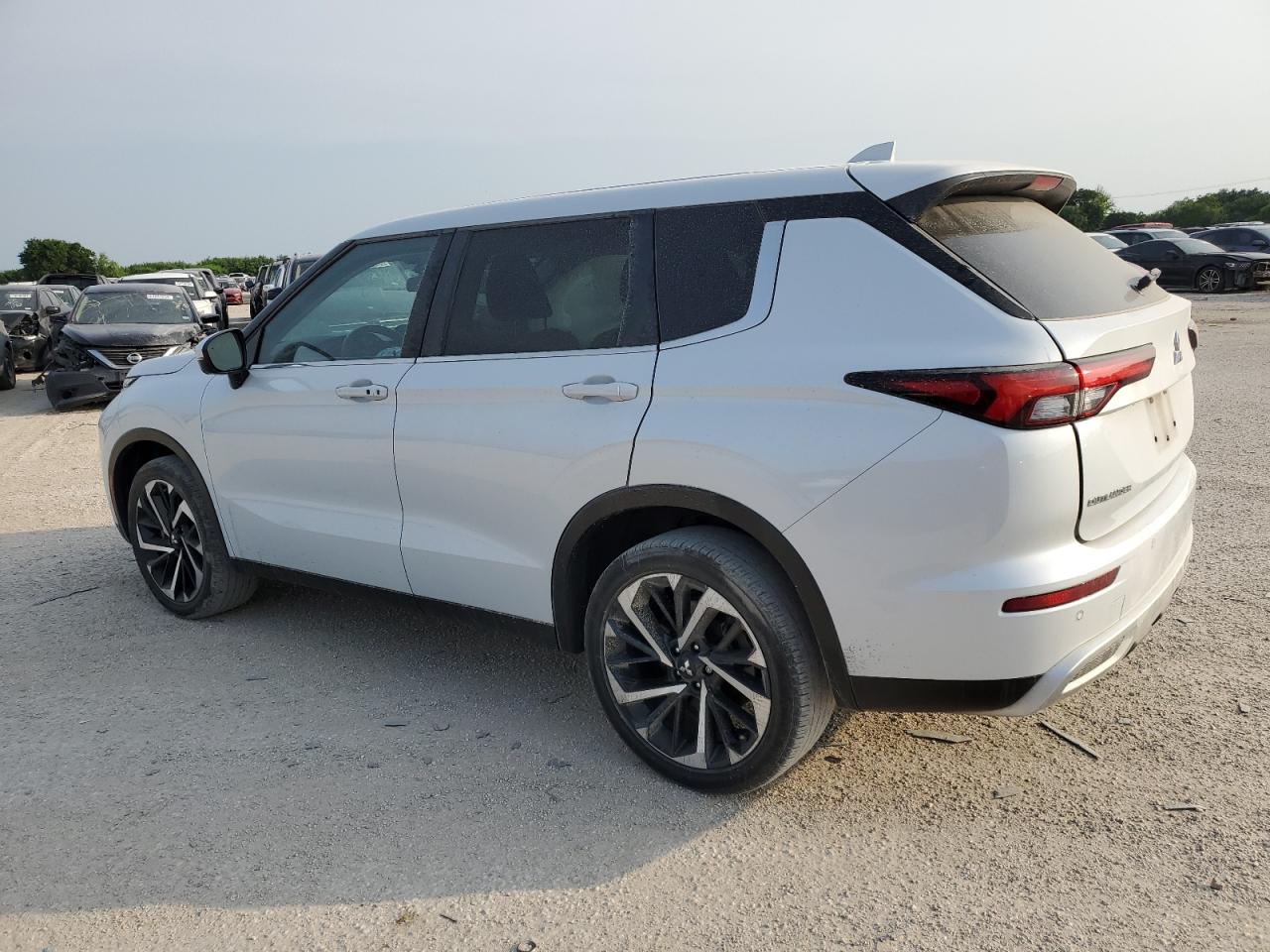 2022 MITSUBISHI OUTLANDER SE VIN:JA4J4UA88NZ020580