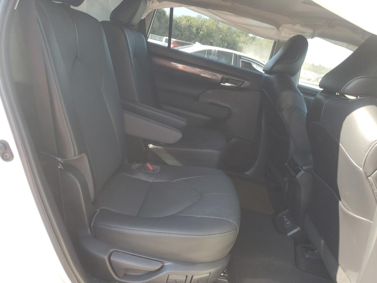 2022 TOYOTA HIGHLANDER HYBRID LIMITED VIN:5TDXBRCH3NS558847