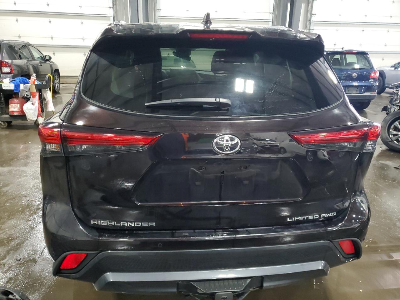 2022 TOYOTA HIGHLANDER LIMITED VIN:5TDDZRBH9NS162602