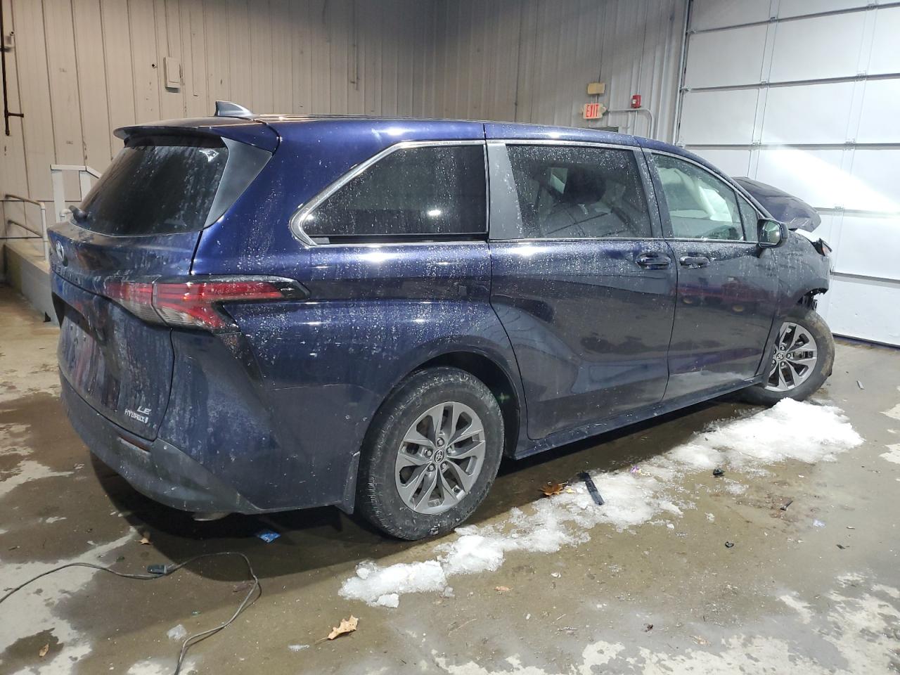 2022 TOYOTA SIENNA LE VIN:5TDKSKFC0NS066813