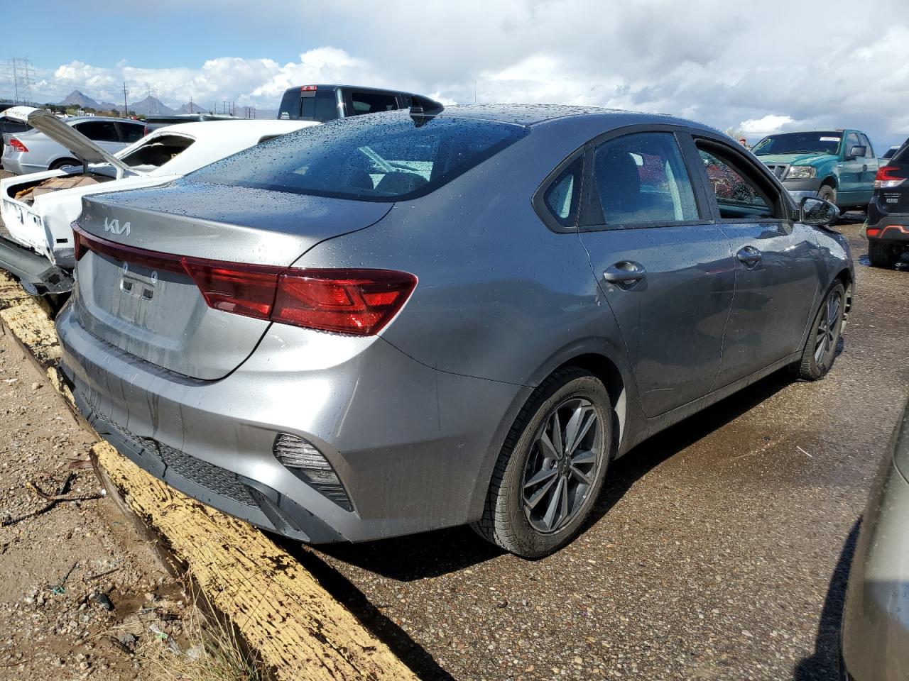 2022 KIA FORTE FE VIN:3KPF24AD9NE482639