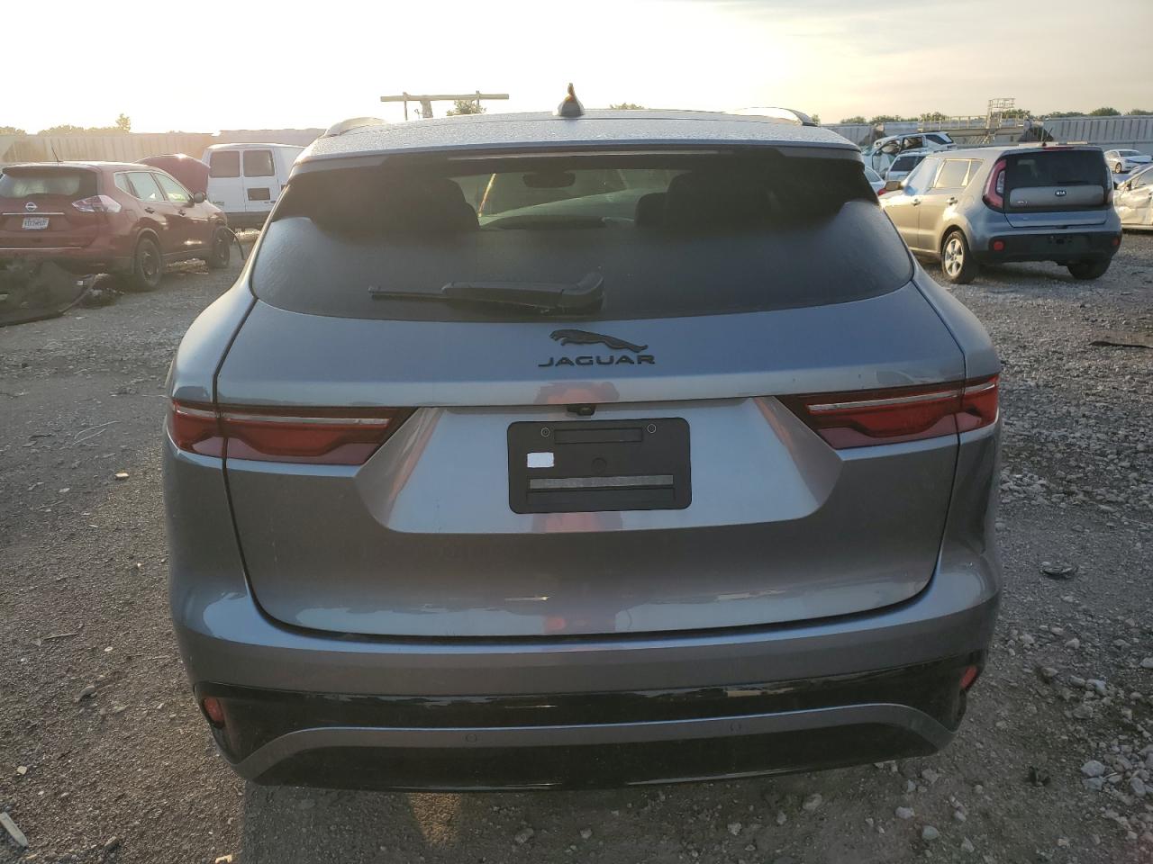 2024 JAGUAR F-PACE R-DYNAMIC S VIN:WP0AA2A8XNS255297