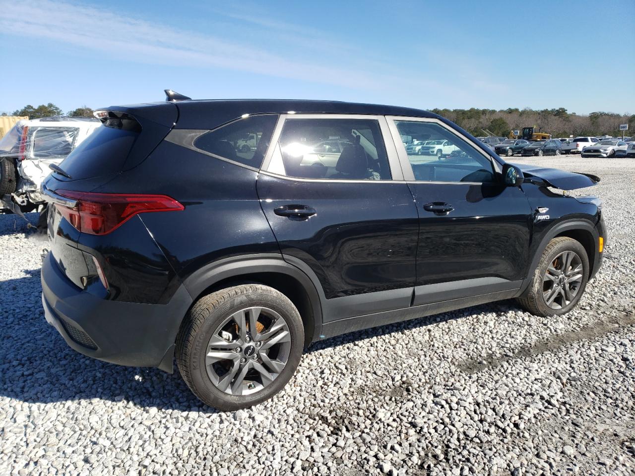 2023 KIA SELTOS LX VIN:KNDEPCAA2P7374301