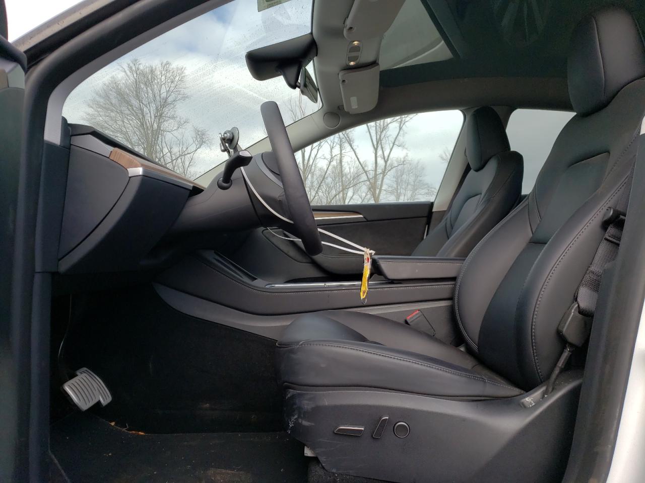 2023 TESLA MODEL Y  VIN:7SAYGDEFXPF855628