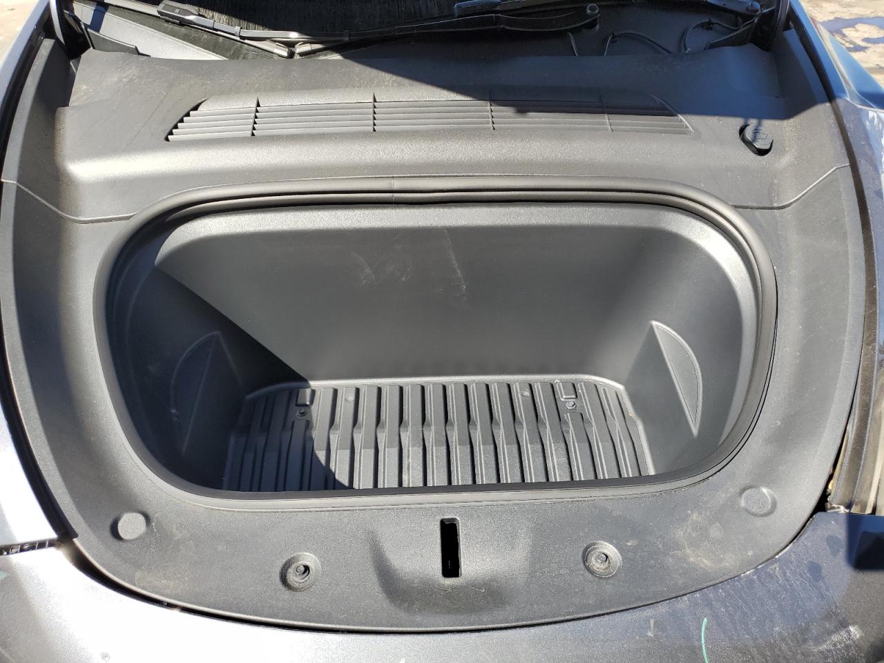 2023 TESLA MODEL Y  VIN:7SAYGDEE8PF971160