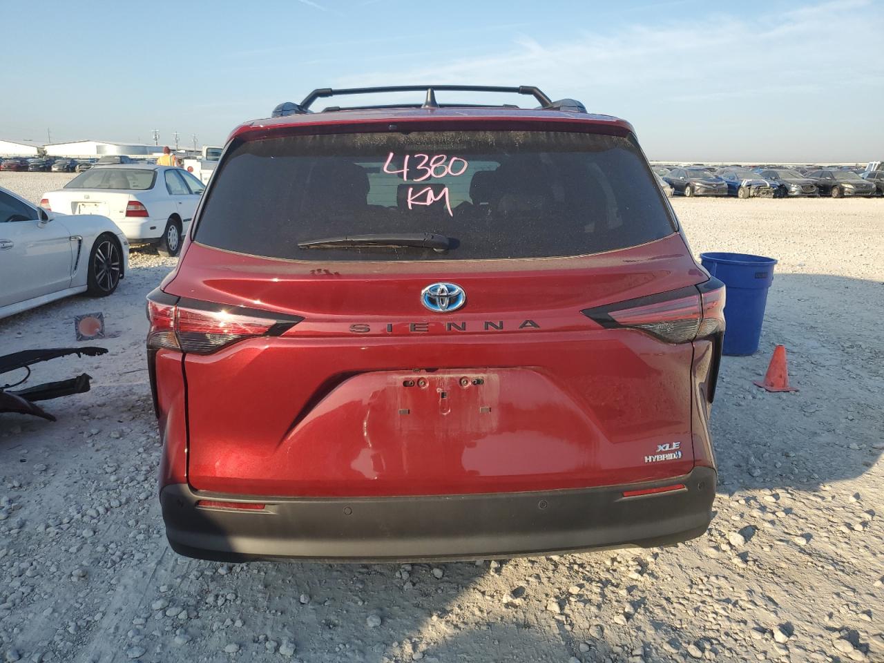 2022 TOYOTA SIENNA XLE VIN:5TDYRKEC8NS117563