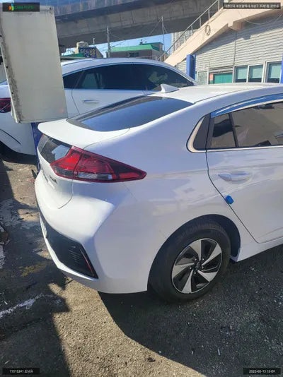 2017 Hyundai Ioniq KMHC851CGHU037061 VIN:KMHC851CGHU037061