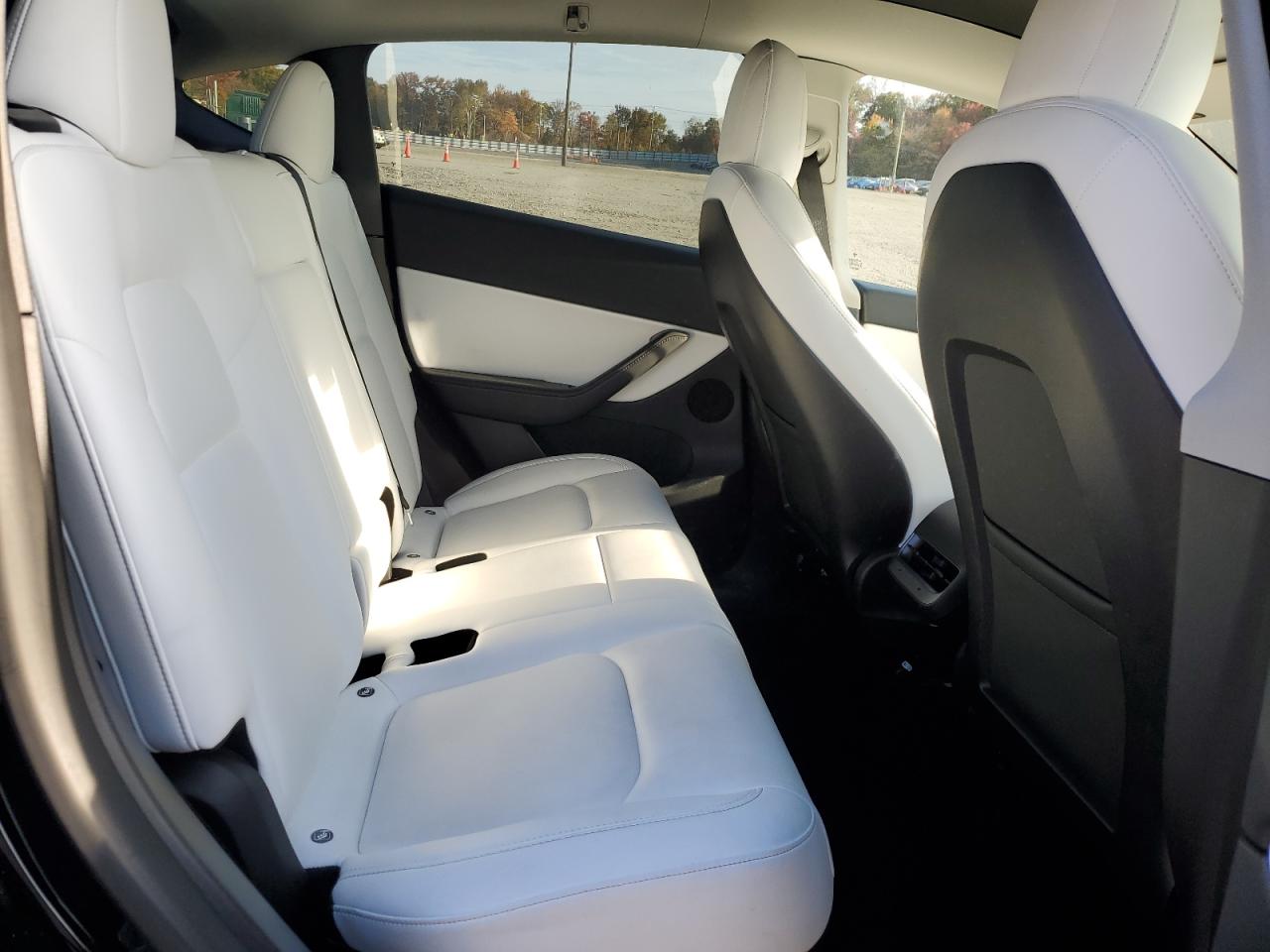 2022 TESLA MODEL Y  VIN:7SAYGDEF6NF377768