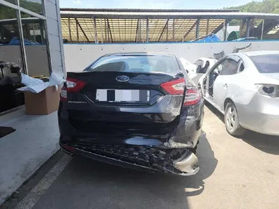 2016 Ford Mondeo VIN: