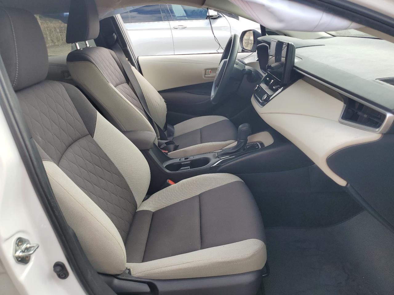 2024 TOYOTA COROLLA LE VIN:JTDBCMFE4RJ023041