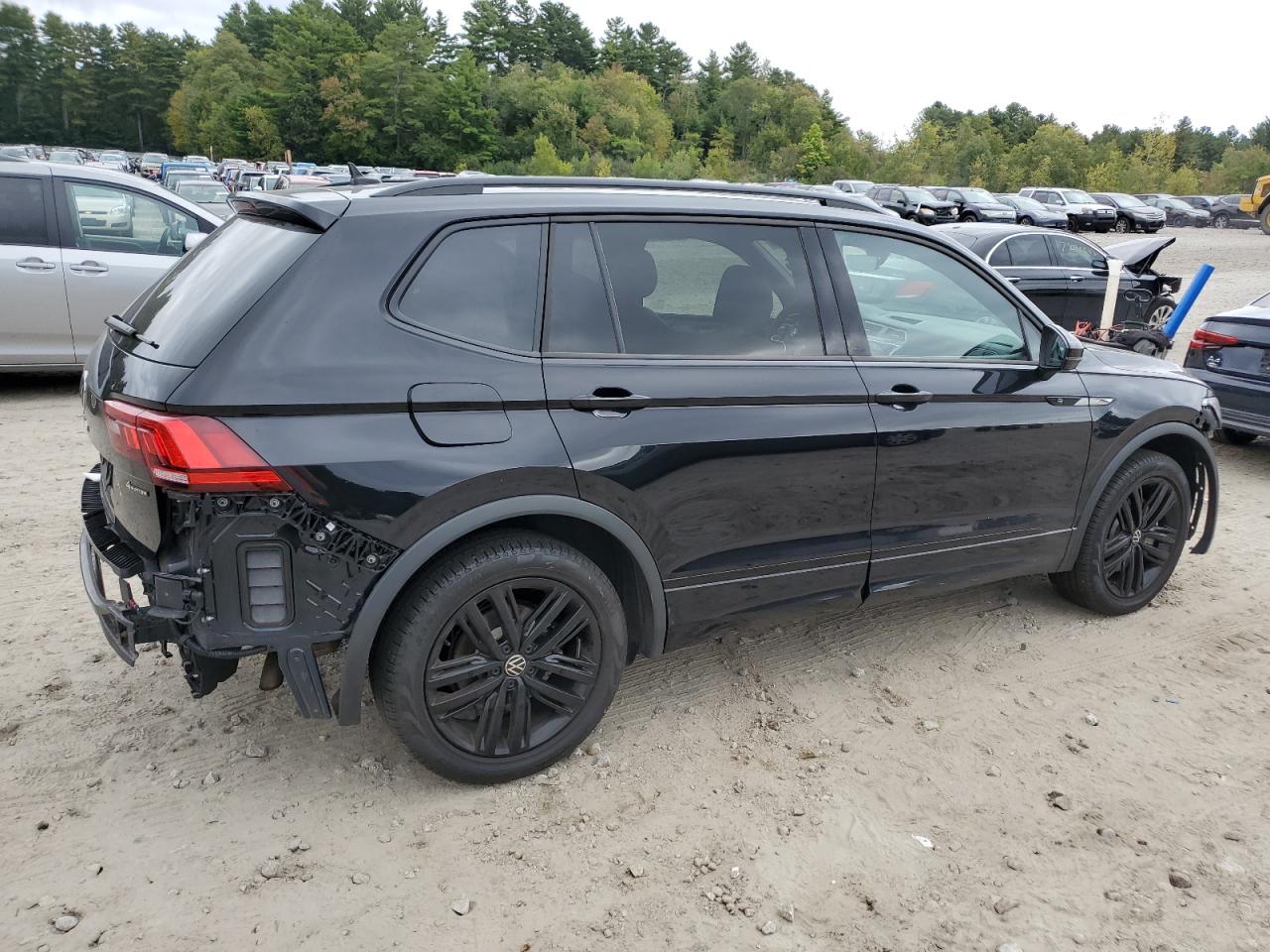 2022 VOLKSWAGEN TIGUAN SE R-LINE BLACK VIN:3VV8B7AX1NM159794