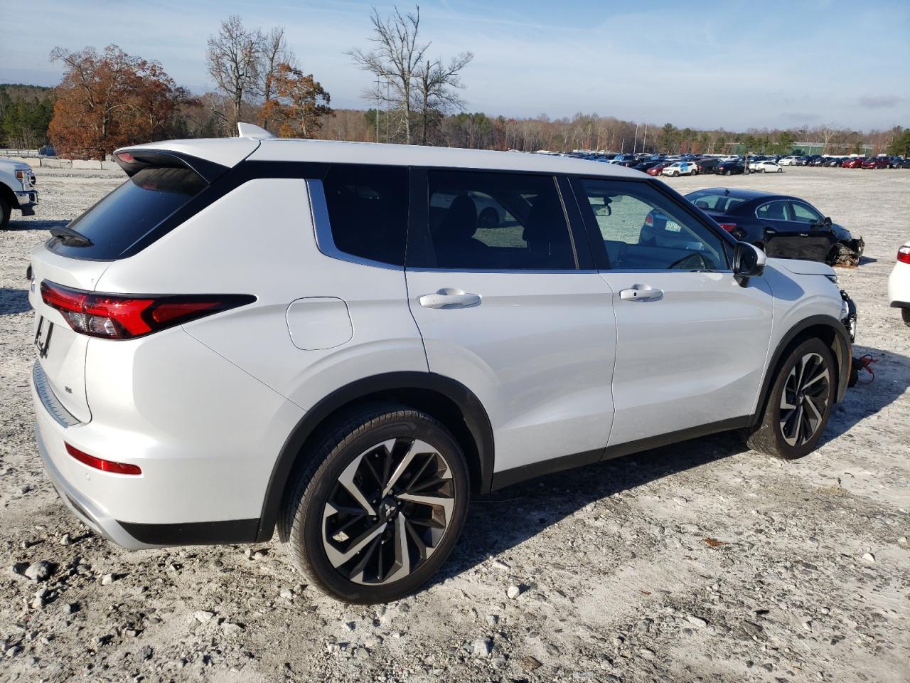 2024 MITSUBISHI OUTLANDER SE VIN:JA4J3VA8XRZ056219