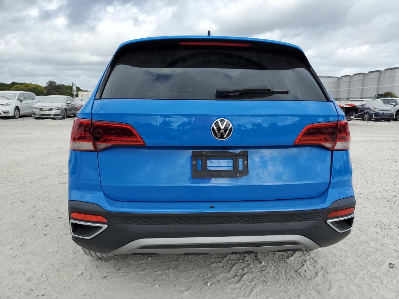 2022 VOLKSWAGEN TAOS SE VIN:3VVSX7B27NM061864