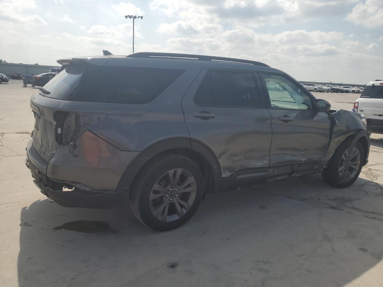 2022 FORD EXPLORER XLT VIN:1FMSK7DH8NGB34292