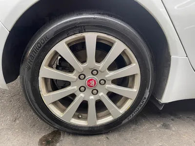 2016 Jaguar XE SAJAB4BN1GA940943 VIN:SAJAB4BN1GA940943