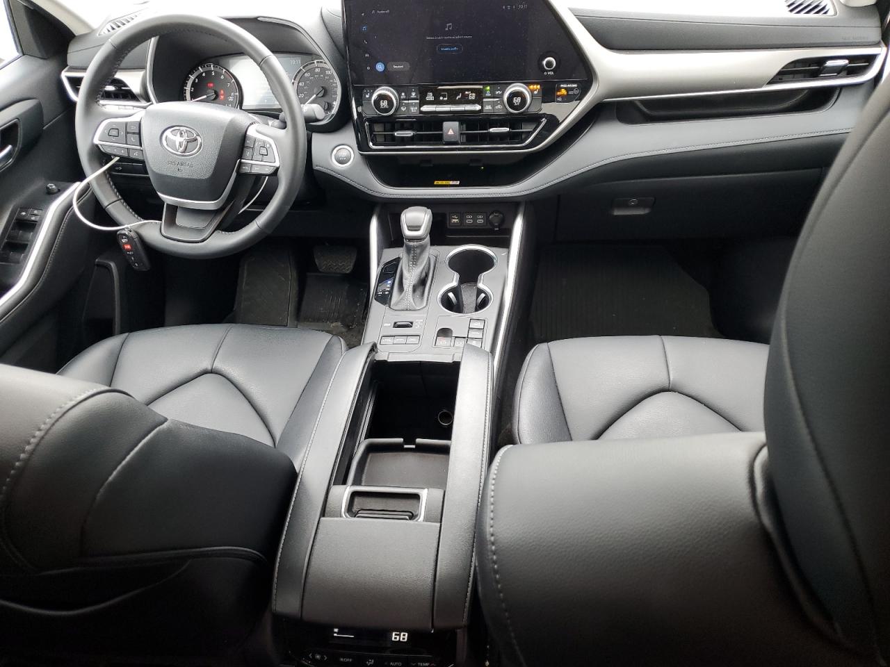 2024 TOYOTA HIGHLANDER LE VIN:5TDKDRBH0RS567307