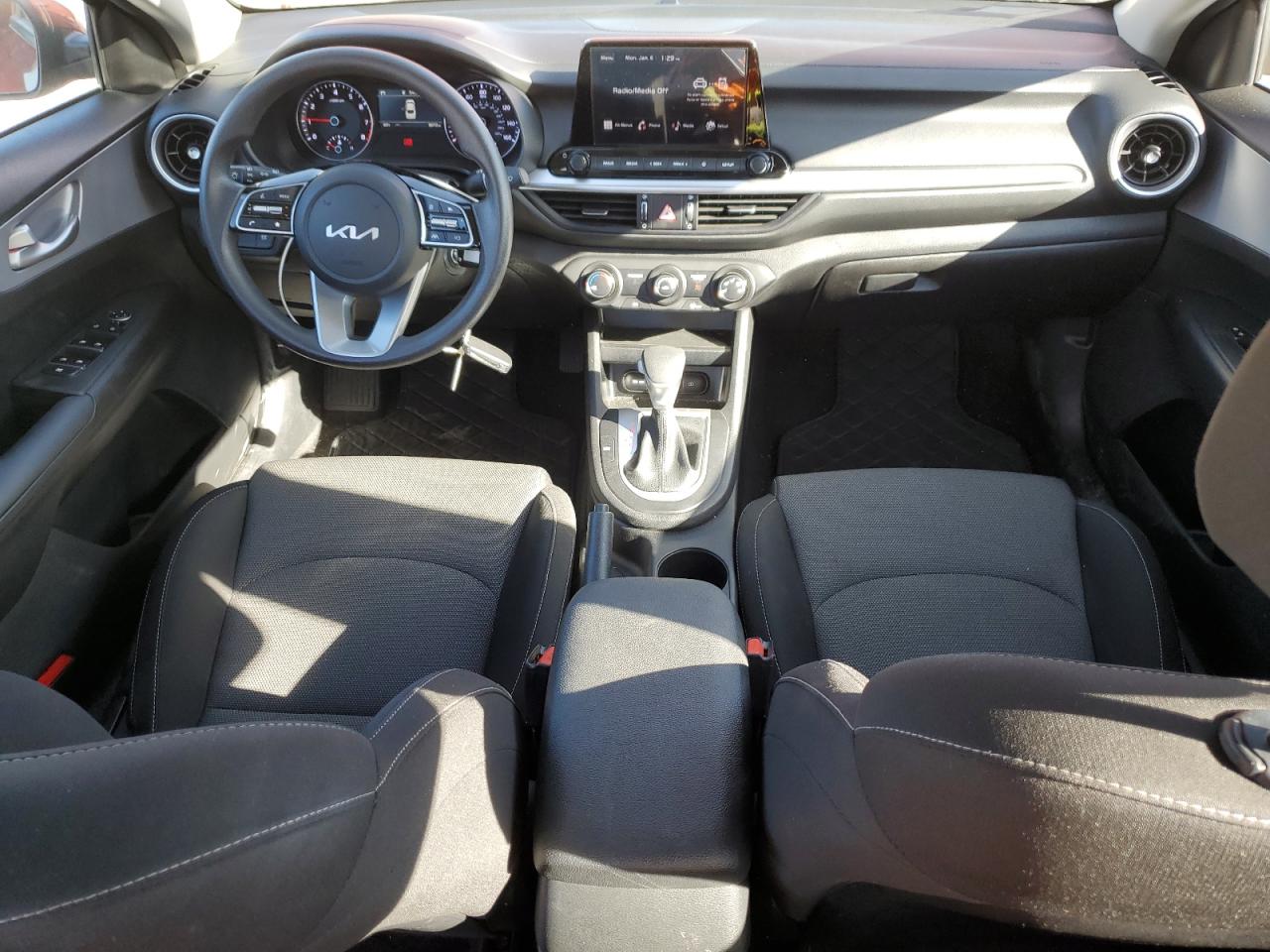 2024 KIA FORTE LX VIN:1C3CDZAB0DN681215