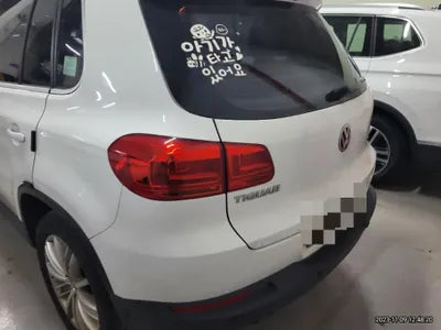 2016 Volkswagen Tiguan VIN: