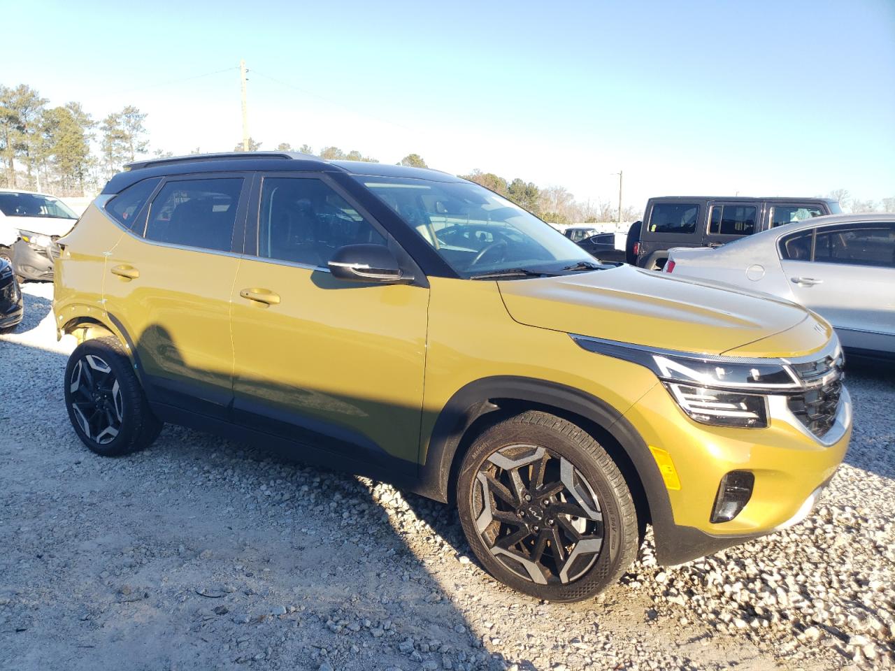 2024 KIA SELTOS SX VIN:KNDETCA75R7537106