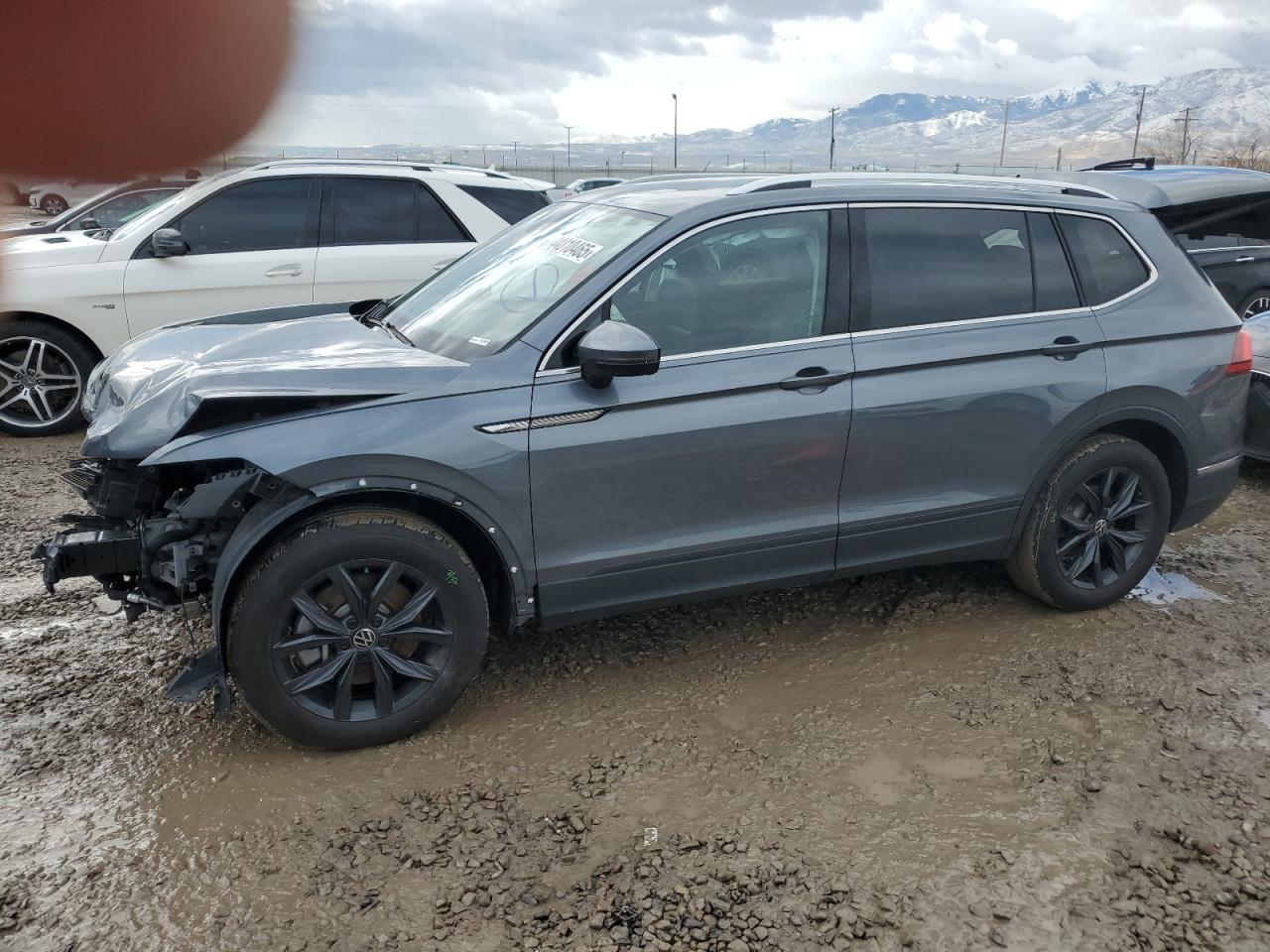 2024 VOLKSWAGEN TIGUAN SE VIN:3VVMB7AX5RM039615