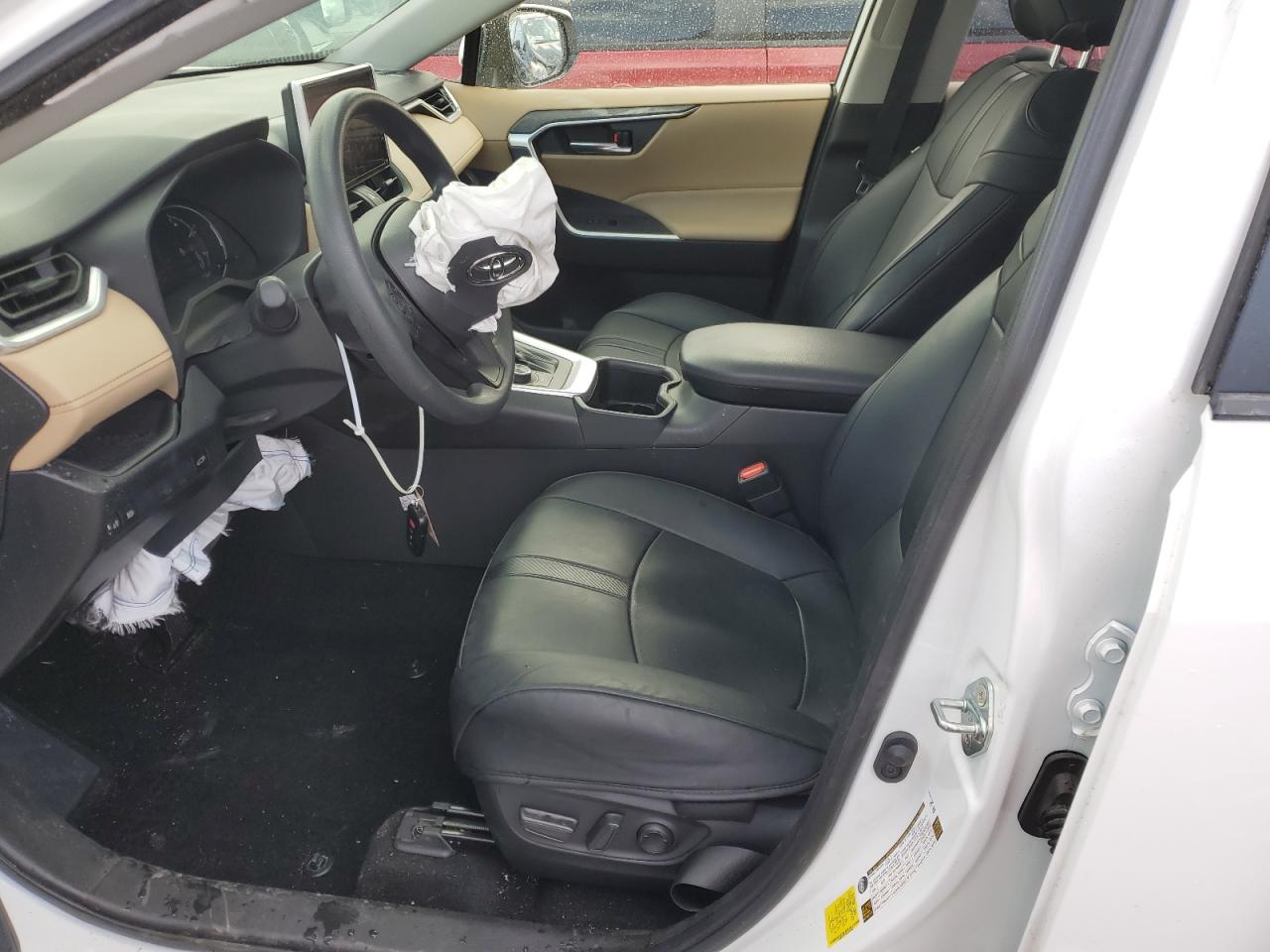 2024 TOYOTA RAV4 XLE VIN:JTMRWRFV8RD238892