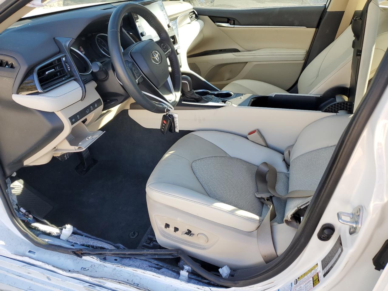 2022 TOYOTA CAMRY XLE VIN:4T1F11BK9NU065033