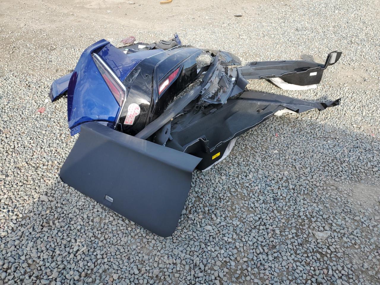 2024 CADILLAC LYRIQ LUXURY VIN:1GYKPPRL1RZ105448