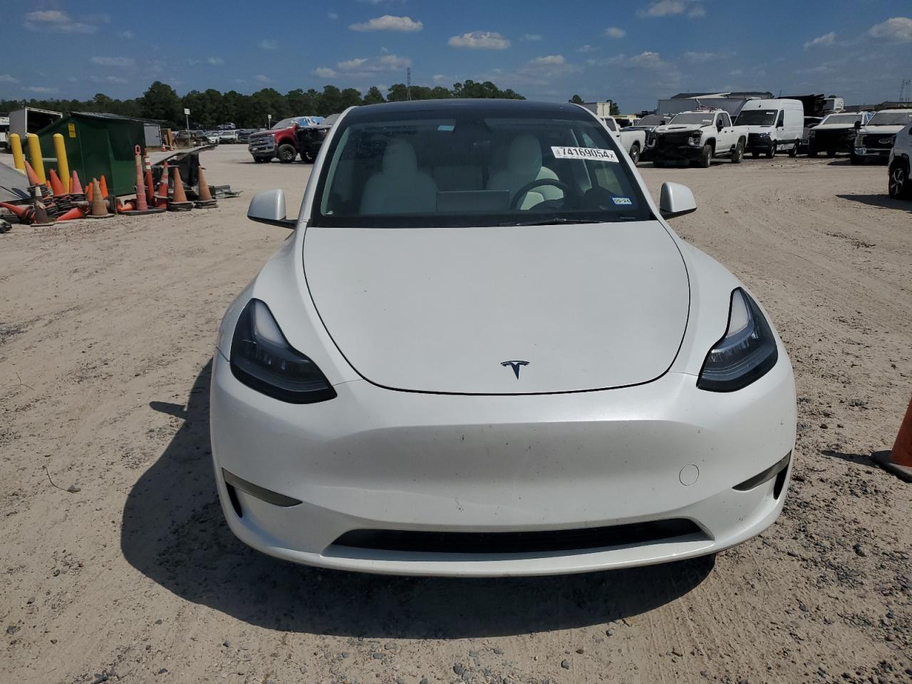 2023 TESLA MODEL Y  VIN:7SAYGDEE2PA130903