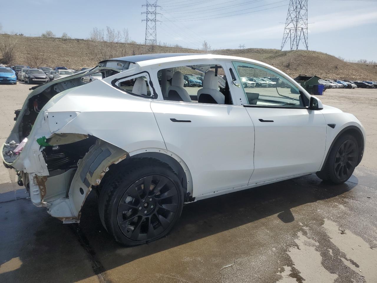 2022 TESLA MODEL Y  VIN:7SAYGDEE0NF436885