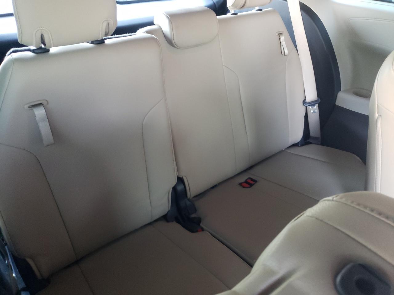 2022 TOYOTA SIENNA XLE VIN:5TDYRKEC5NS090063