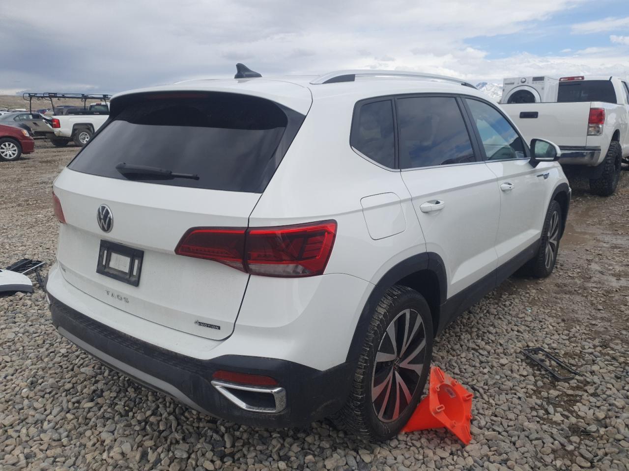2022 VOLKSWAGEN TAOS SE IQ DRIVE VIN:3VVLX7B22NM033460